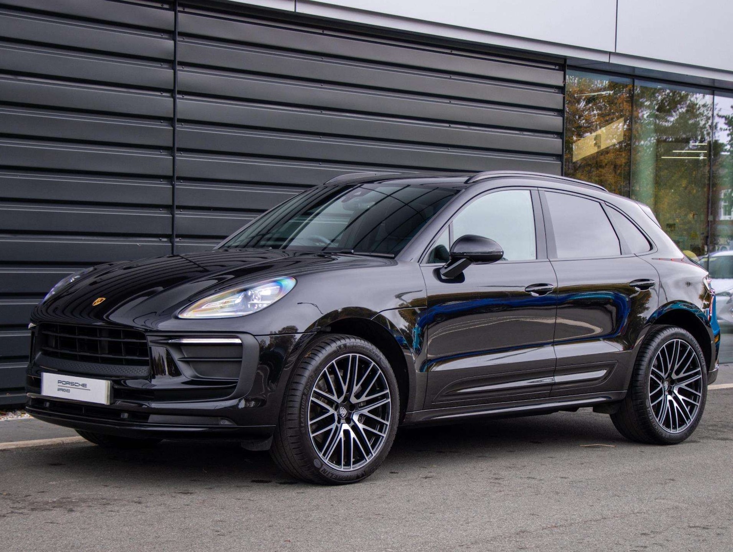 Used Porsche Macan 2024 for sale - 76576016: Photo 16