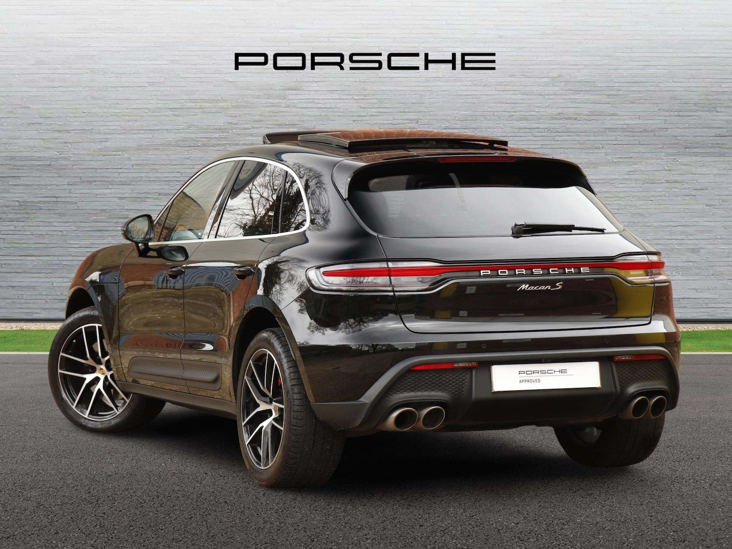 Used Porsche Macan for sale - 78089801: Photo 2