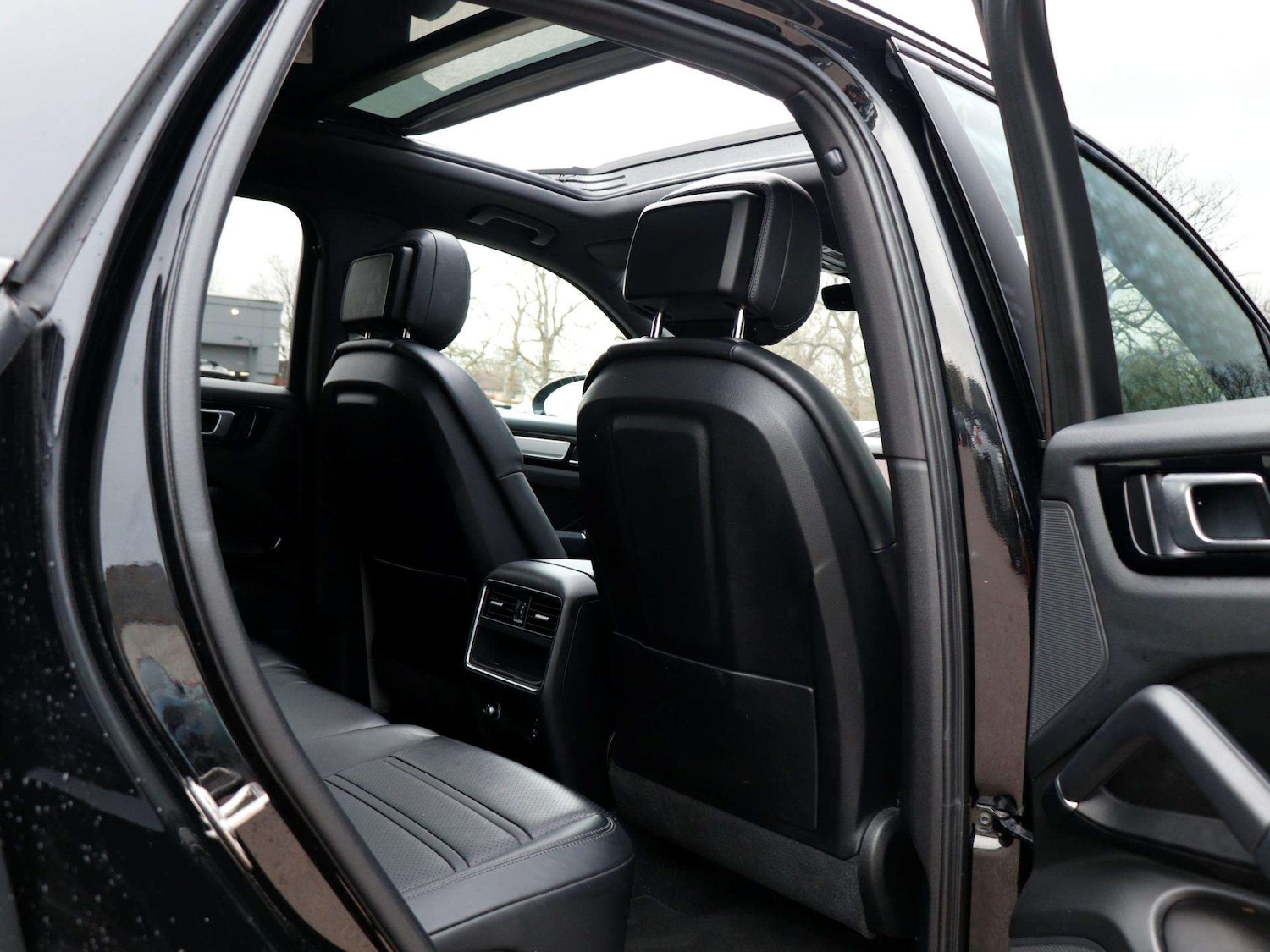 Used Porsche Cayenne 2022 for sale - 77928717: Photo 28