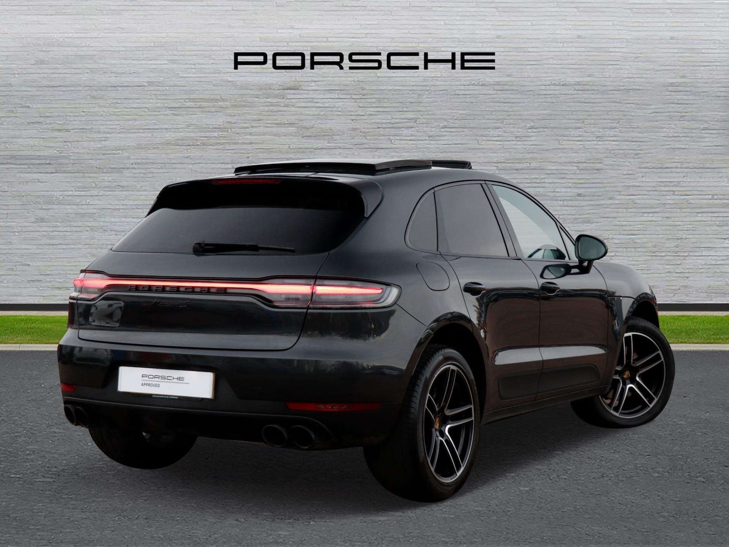 Used Porsche Macan 2021 for sale - 76978684: Photo 3
