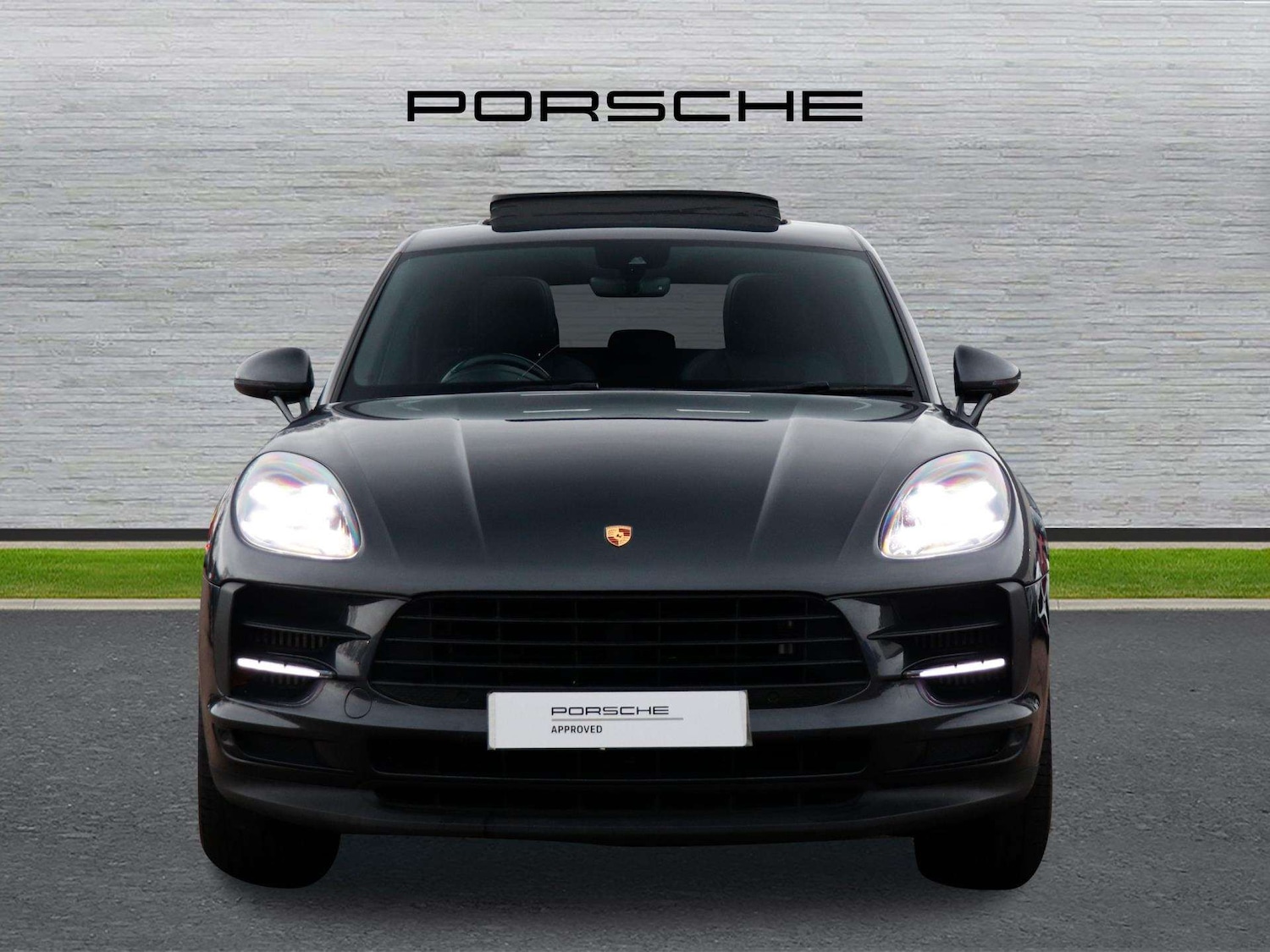 Used Porsche Macan 2021 for sale - 76978684: Photo 8