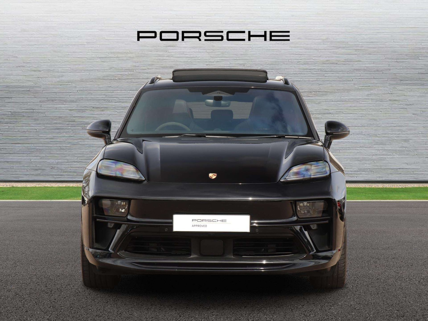 Used Porsche Macan 2026 for sale - 78209366: Photo 5