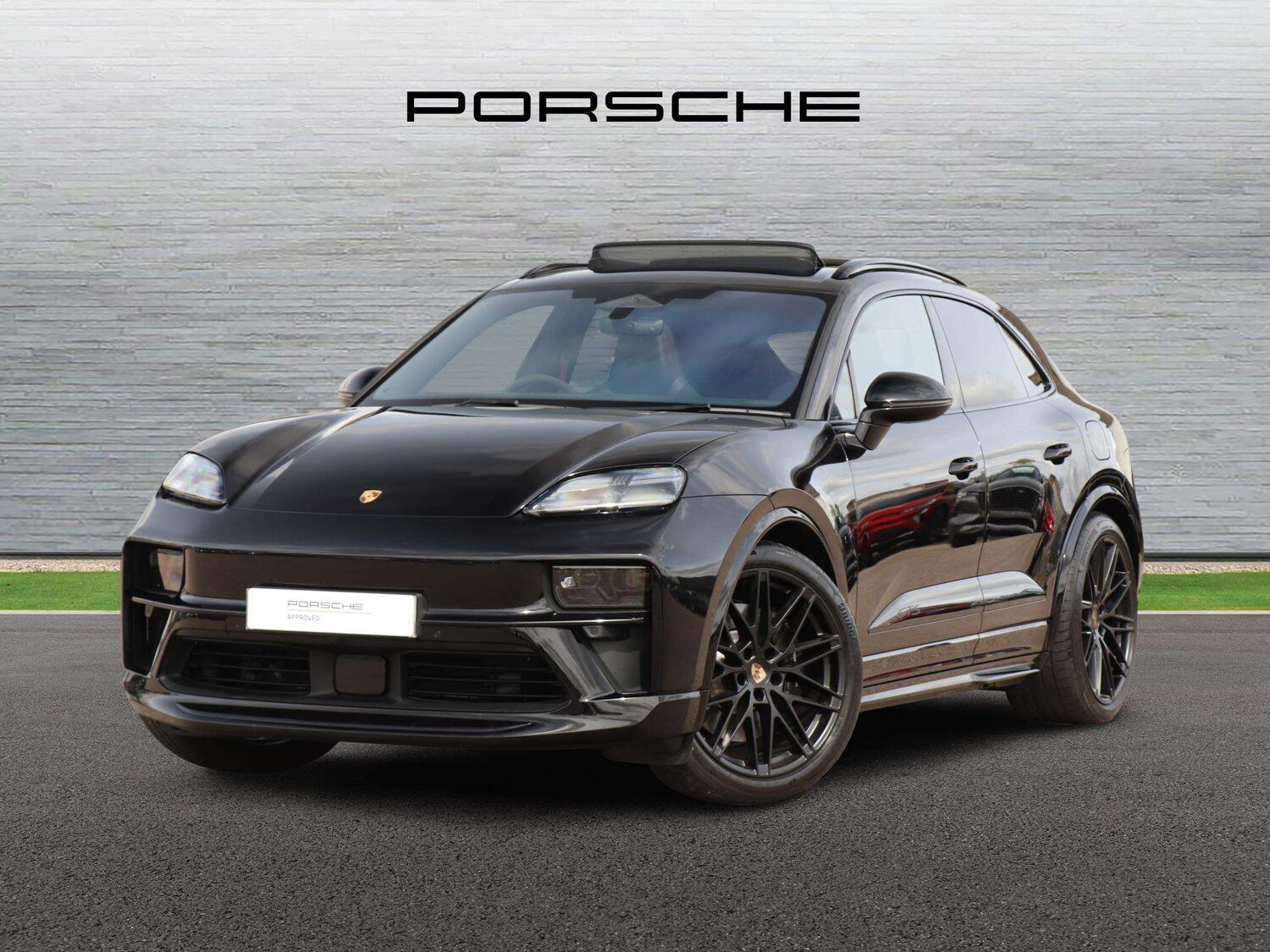 Used Porsche Macan 2026 for sale - 78209366: Photo 7