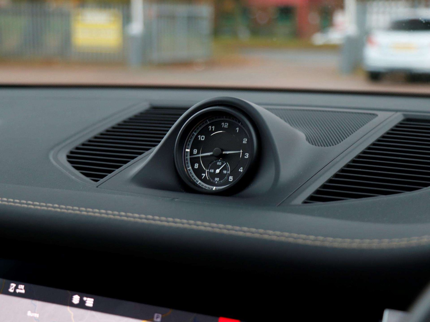 Used Porsche Macan 2023 for sale - 76789320: Photo 14