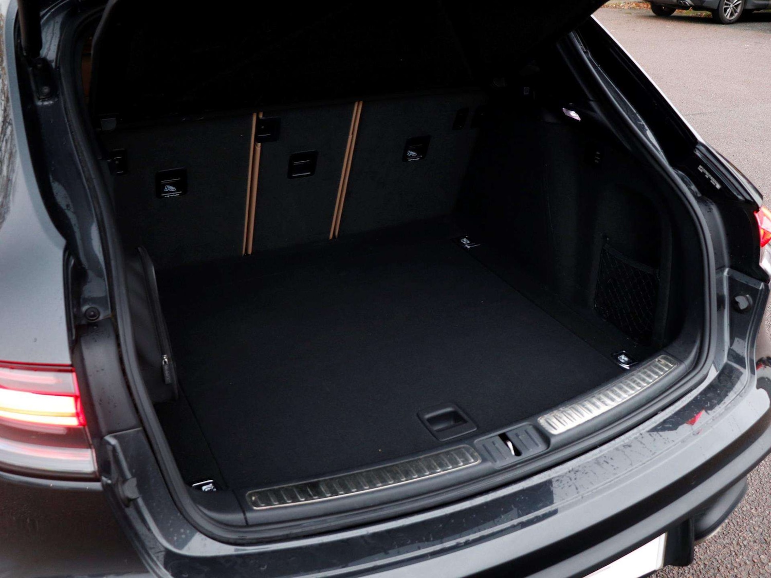 Used Porsche Macan 2023 for sale - 76789320: Photo 27