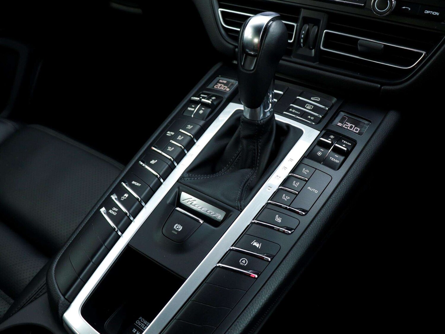 Used Porsche Macan 2021 for sale - 77995872: Photo 18