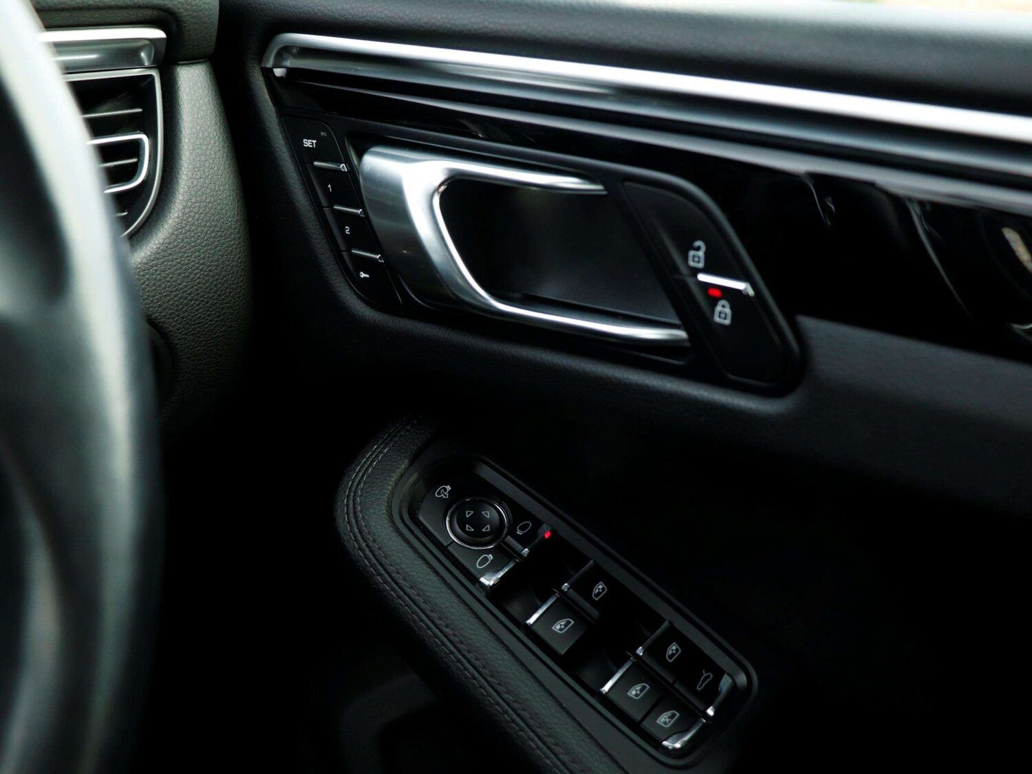 Used Porsche Macan 2021 for sale - 77995872: Photo 20