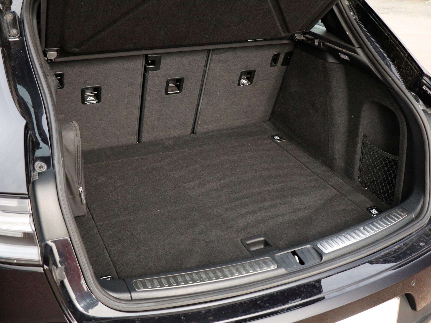 Used Porsche Macan 2021 for sale - 77995872: Photo 26