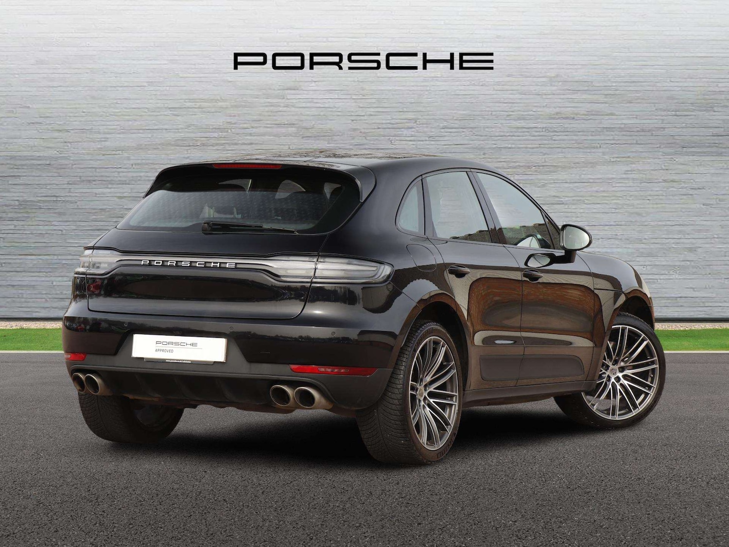 Used Porsche Macan 2021 for sale - 77995872: Photo 3