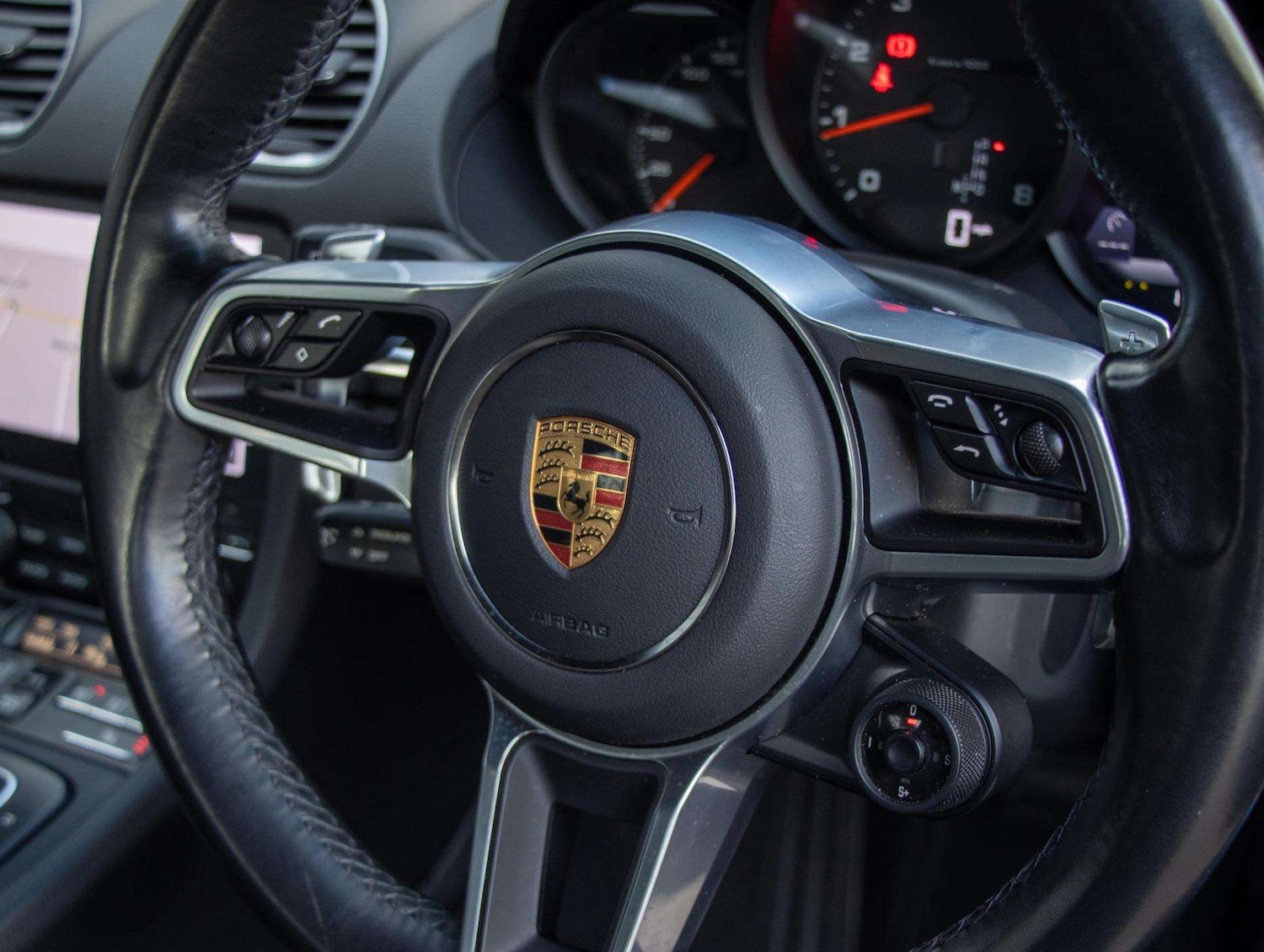 Used Porsche Cayman 2022 for sale - 76692054: Photo 13