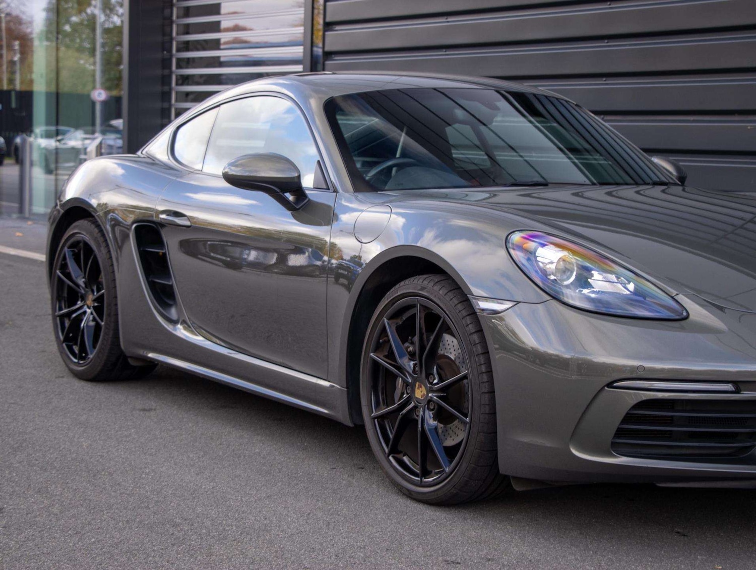 Used Porsche Cayman 2022 for sale - 76692054: Photo 18