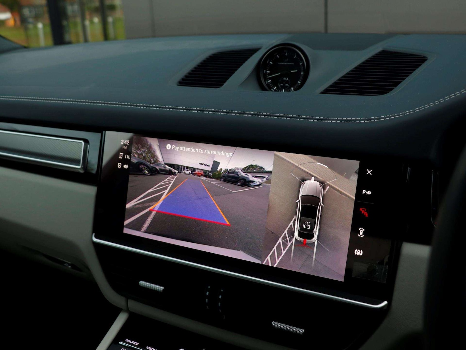 Used Porsche Cayenne 2022 for sale - 76411261: Photo 16