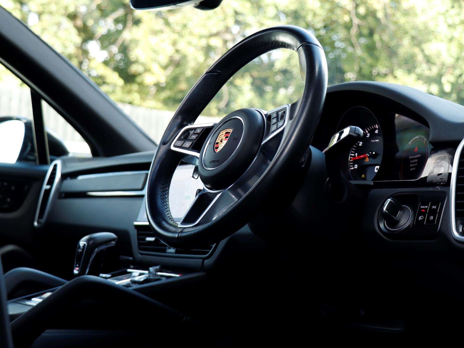 Used Porsche Cayenne 2019 for sale - 75967994: Photo 12