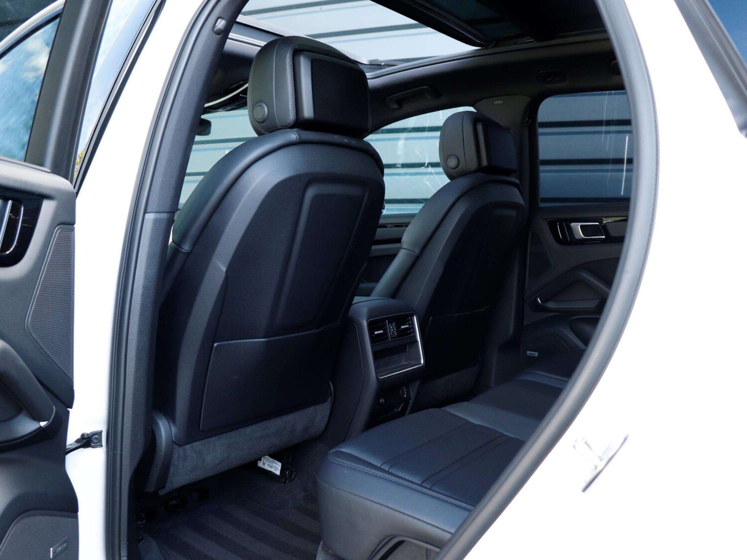Used Porsche Cayenne 2019 for sale - 75967994: Photo 27