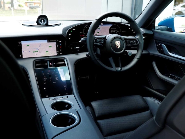 Used Porsche Taycan 2025 for sale - 75341885: Photo 12