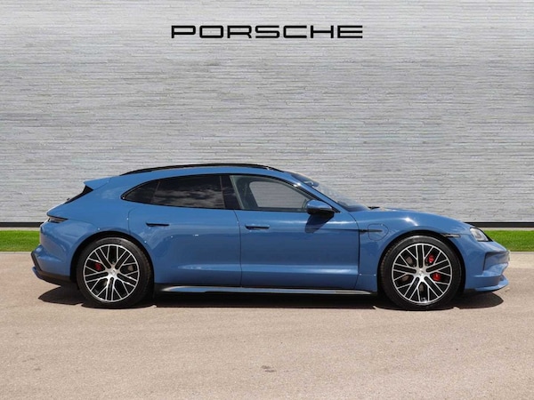 Used Porsche Taycan 2025 for sale - 75341885: Photo 2