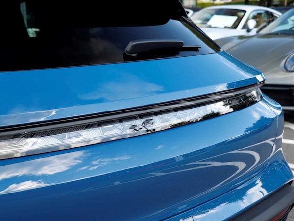 Used Porsche Taycan 2025 for sale - 75341885: Photo 30