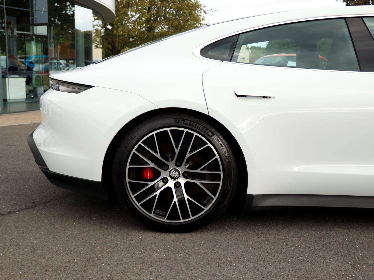 Used Porsche Taycan 2022 for sale - 75993777: Photo 30