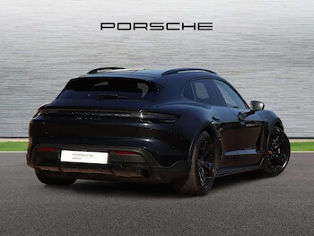 Used Porsche Taycan 2021 for sale - 78465319: Photo