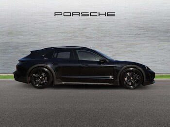 Used Porsche Taycan 2021 for sale - 78465319: Photo