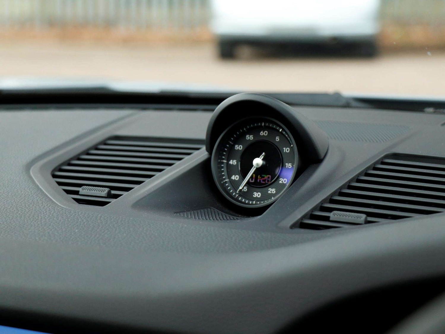 Used Porsche 911 2024 for sale - 77348007: Photo 14