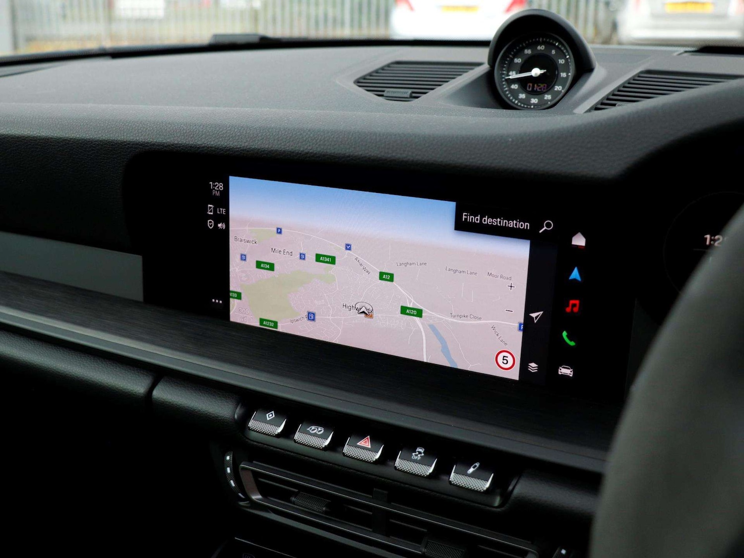 Used Porsche 911 2024 for sale - 77348007: Photo 15