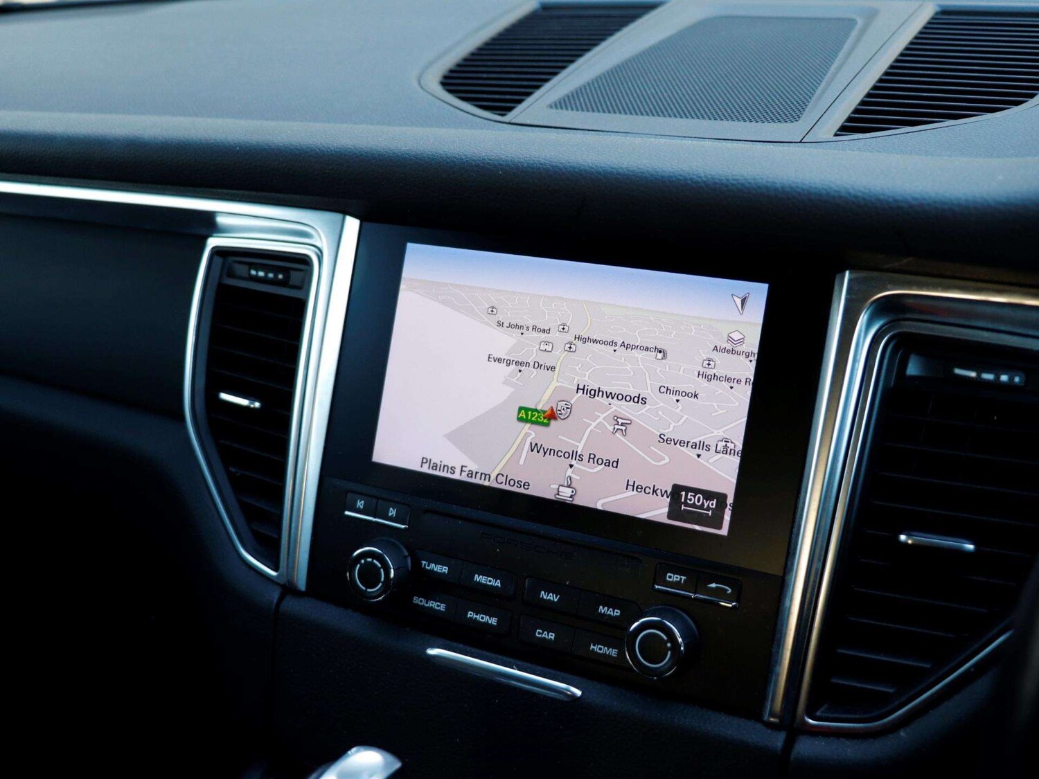 Used Porsche Macan 2018 for sale - 76804930: Photo 14