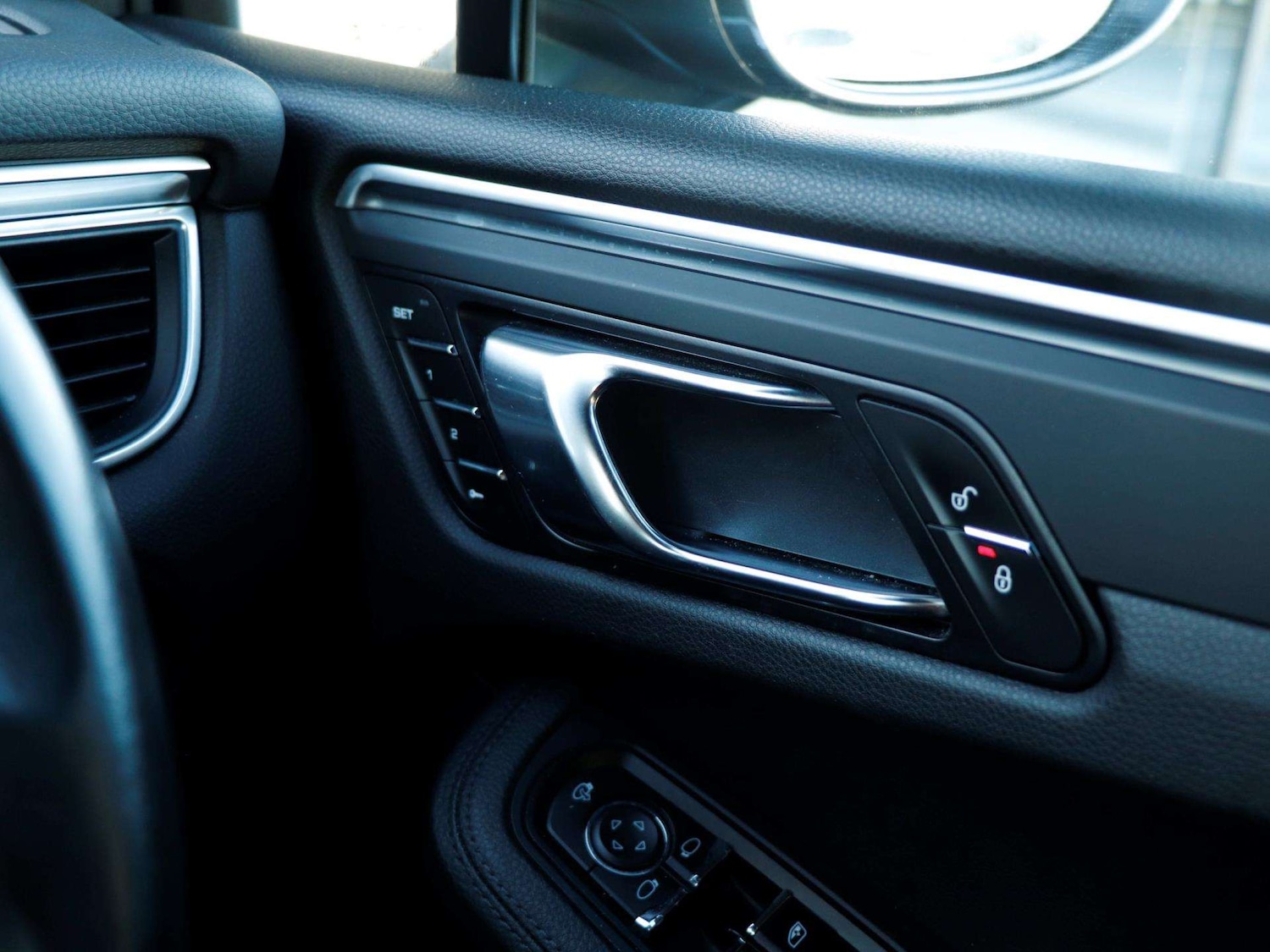 Used Porsche Macan 2018 for sale - 76804930: Photo 19