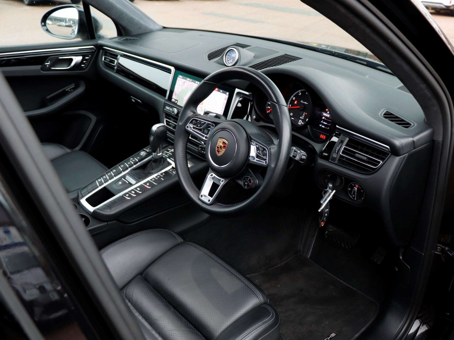 Used Porsche Macan 2021 for sale - 77206380: Photo 10