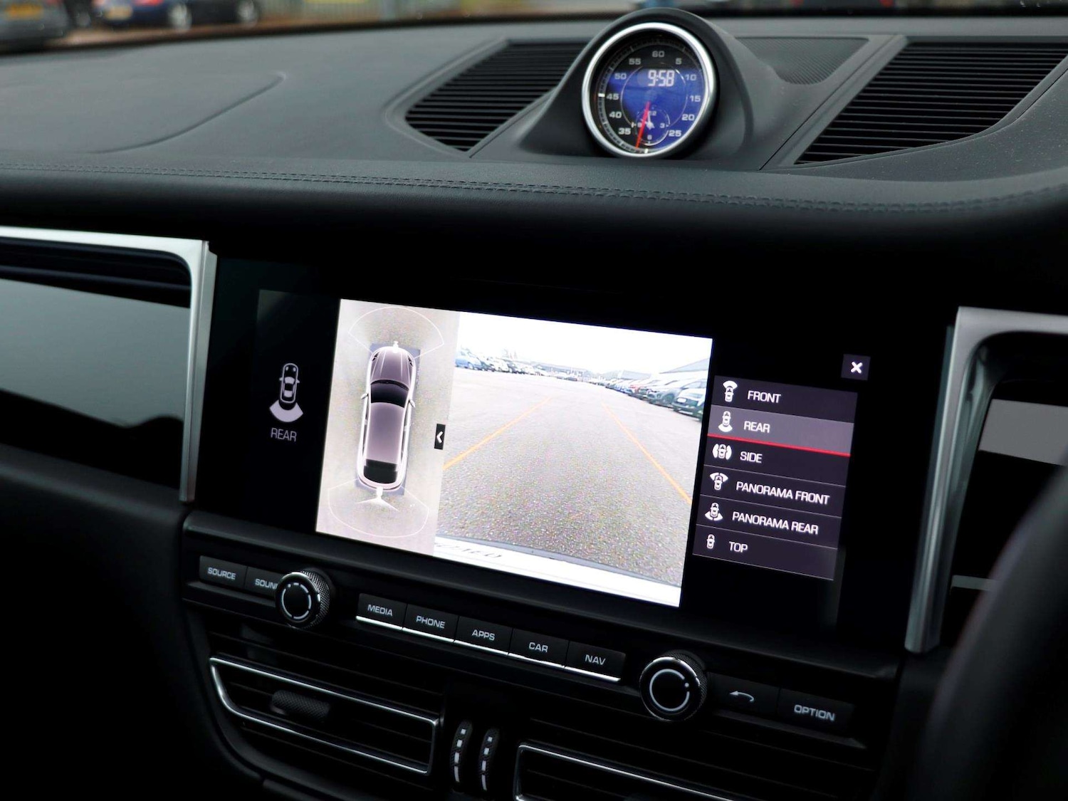 Used Porsche Macan 2021 for sale - 77206380: Photo 15