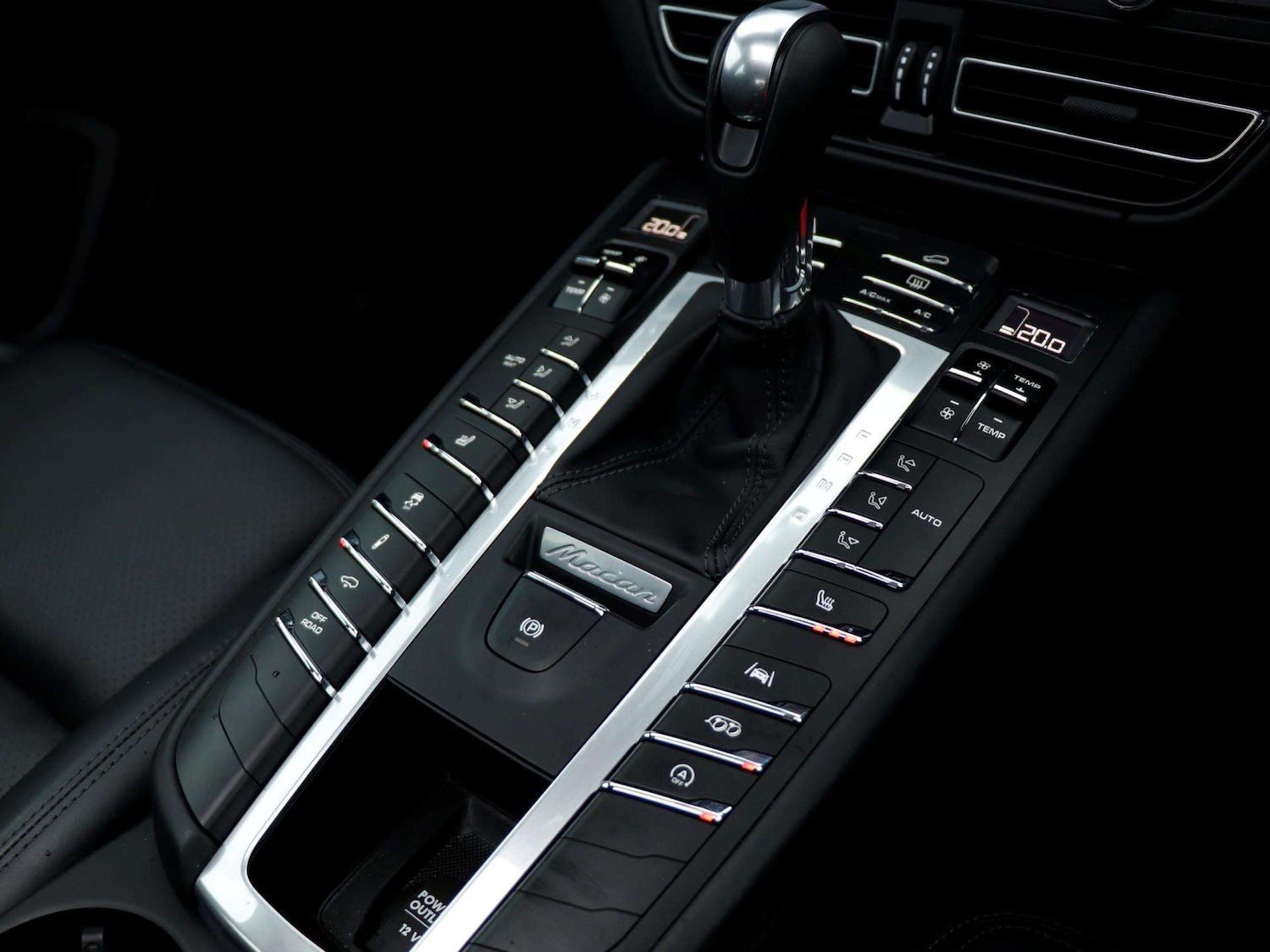 Used Porsche Macan 2021 for sale - 77206380: Photo 16