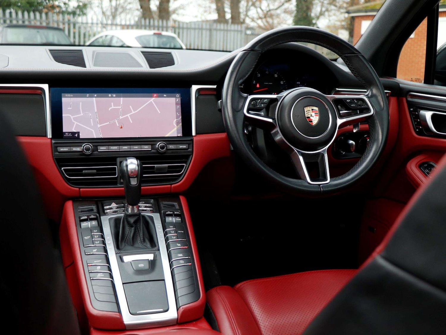 Used Porsche Macan 2020 for sale - 76889849: Photo 12