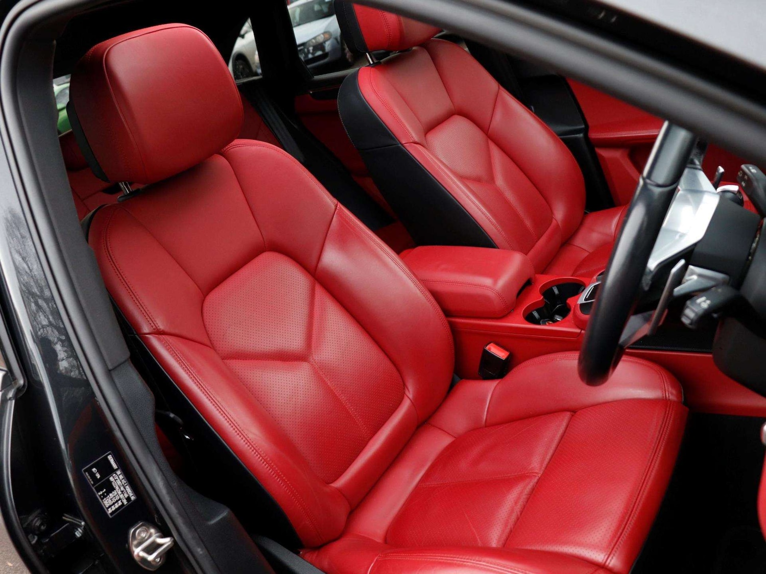 Used Porsche Macan 2020 for sale - 76889849: Photo 22