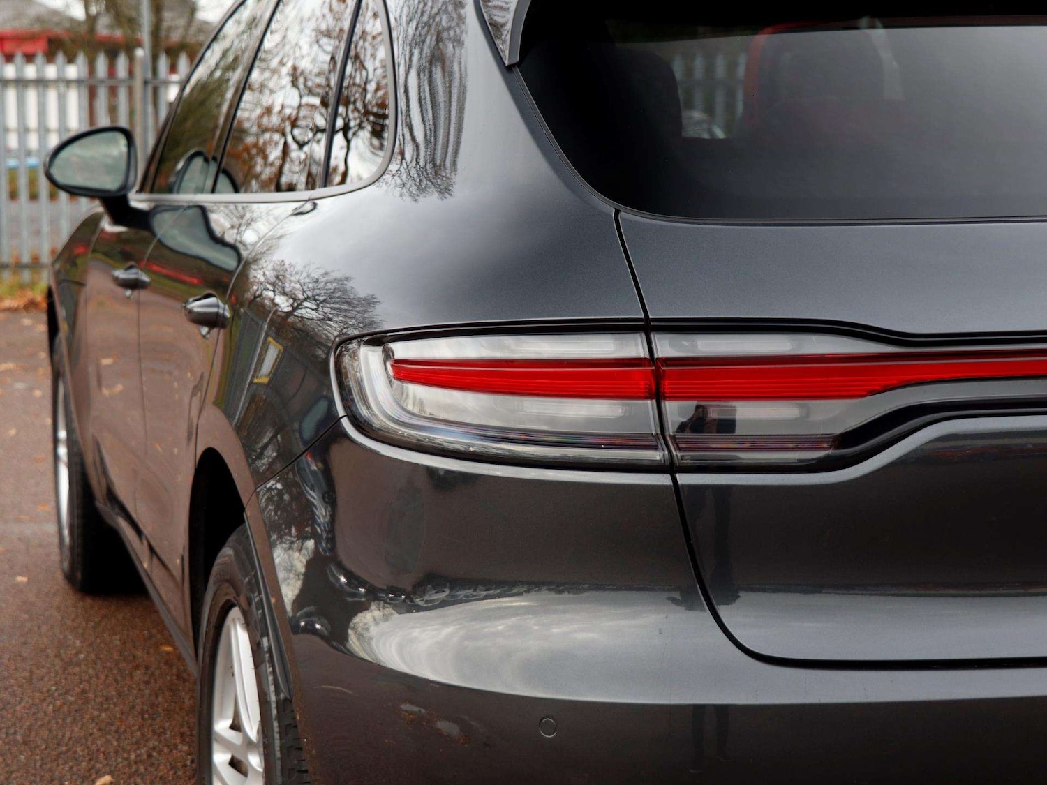 Used Porsche Macan 2020 for sale - 76889849: Photo 27