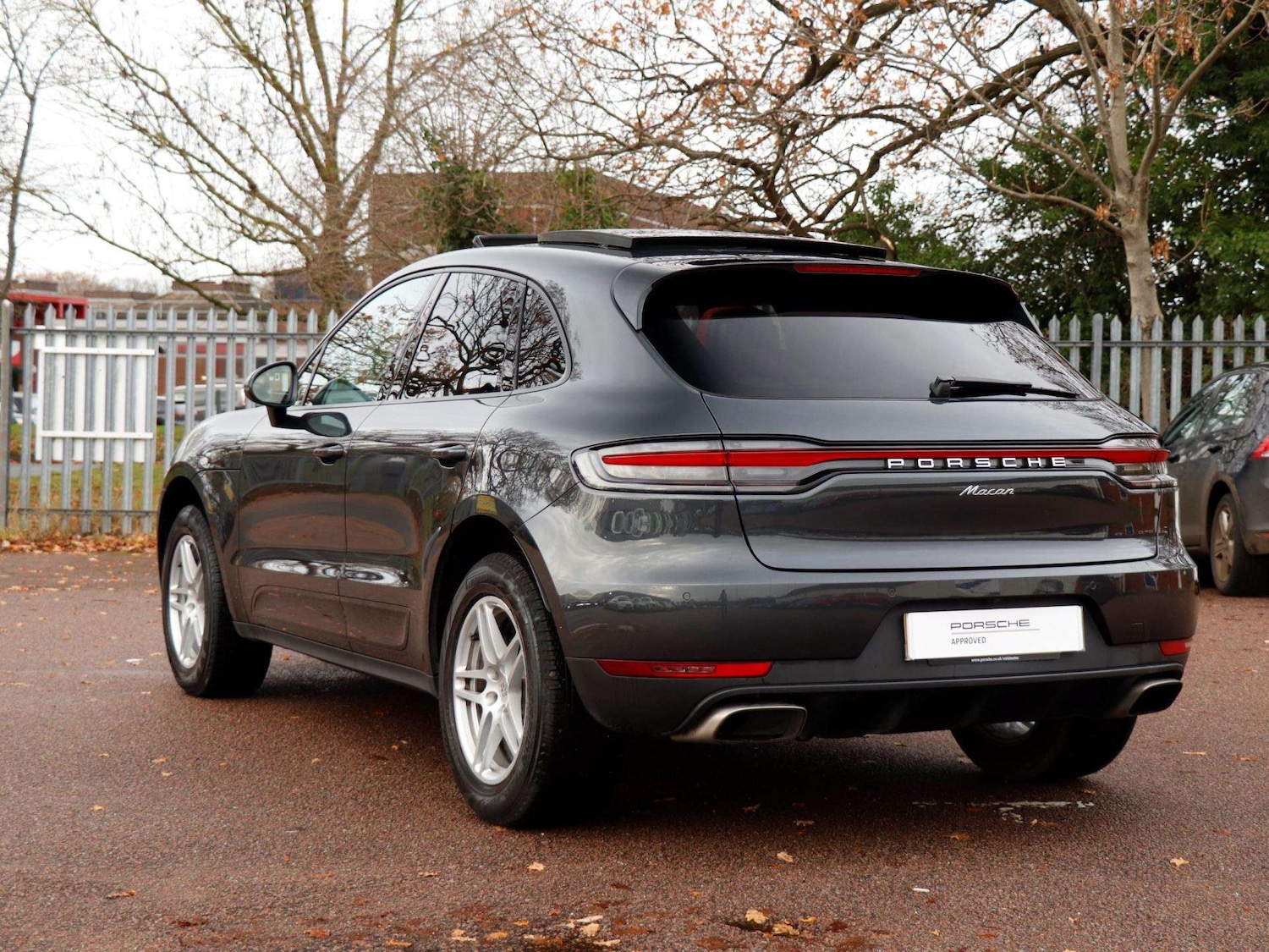 Used Porsche Macan 2020 for sale - 76889849: Photo 35