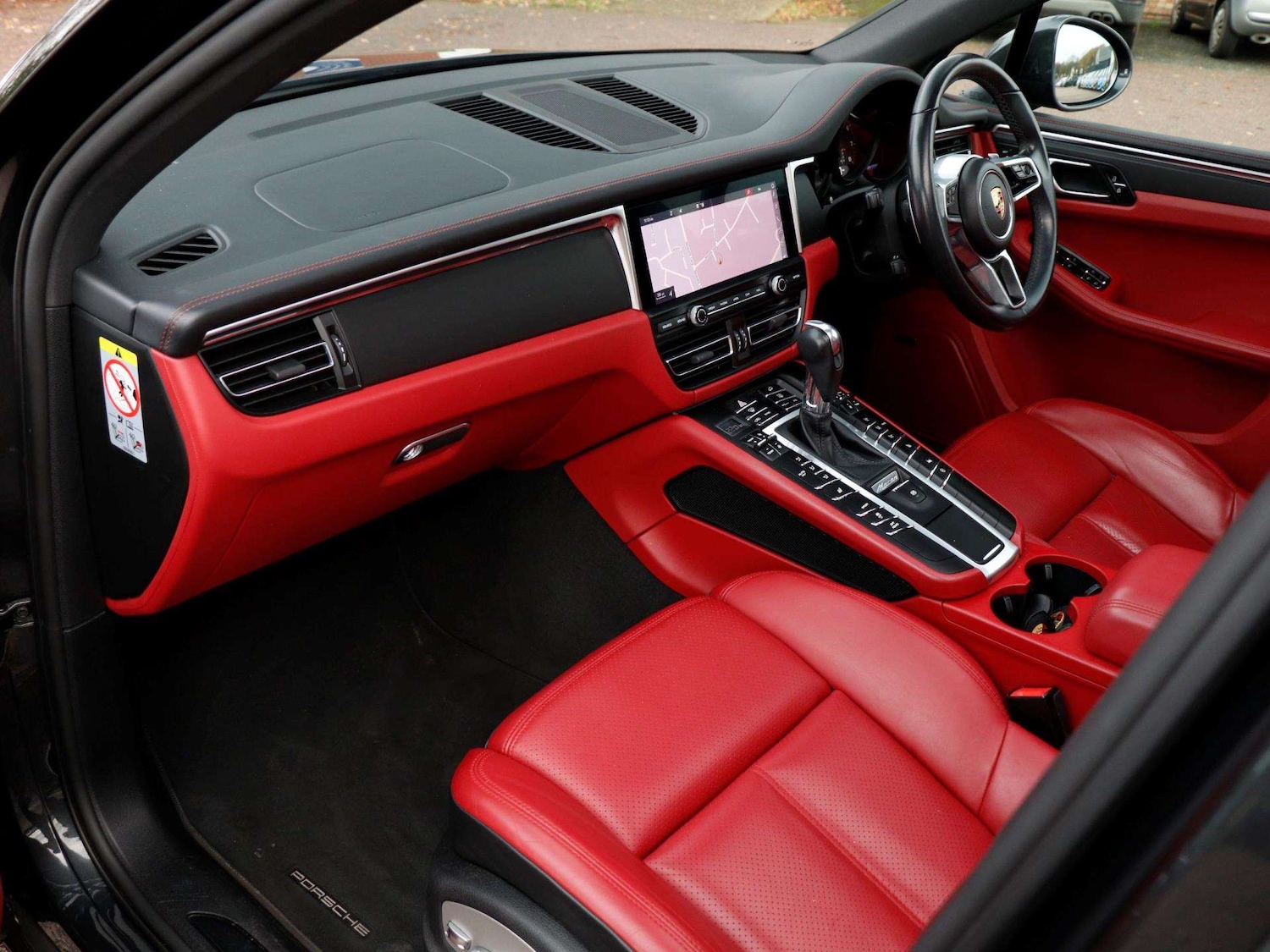 Used Porsche Macan 2020 for sale - 76889849: Photo 9