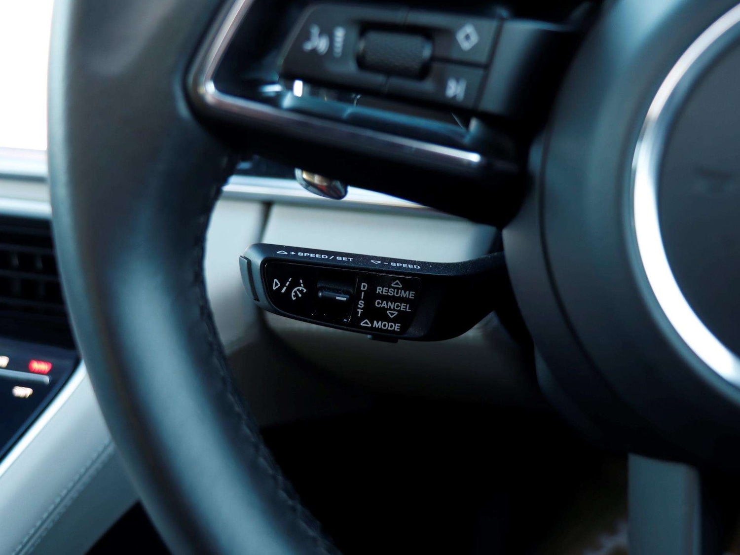 Used Porsche Panamera 2022 for sale - 76755269: Photo 19