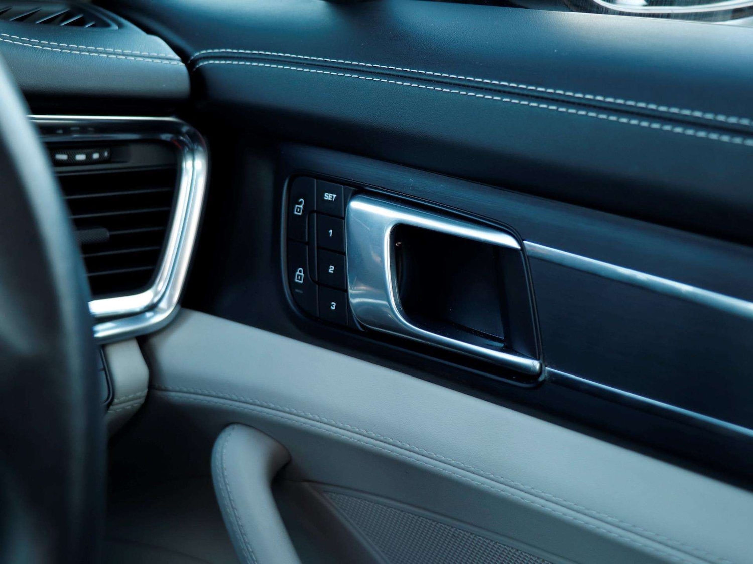 Used Porsche Panamera 2022 for sale - 76755269: Photo 20