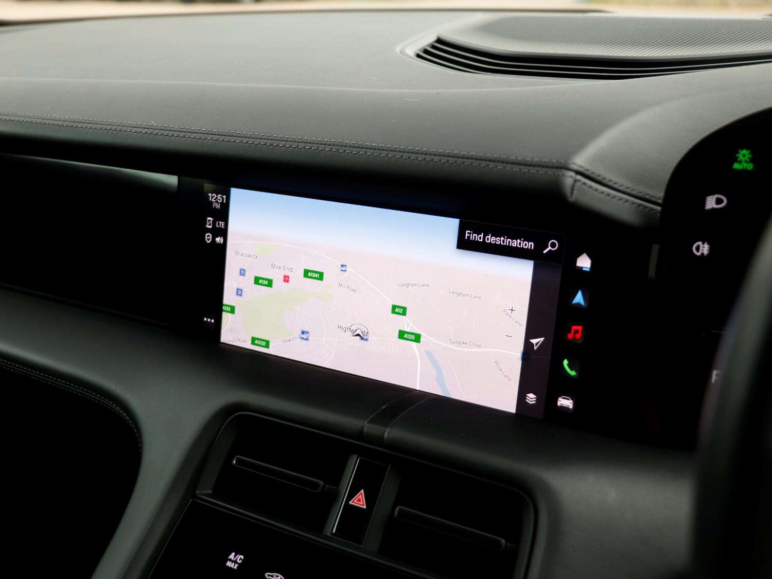 Used Porsche Taycan 2022 for sale - 77787075: Photo 14