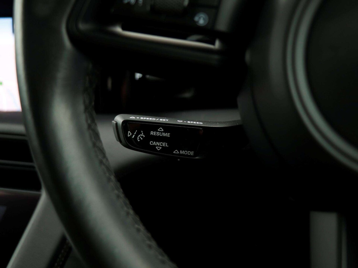 Used Porsche Taycan 2022 for sale - 77787075: Photo 18