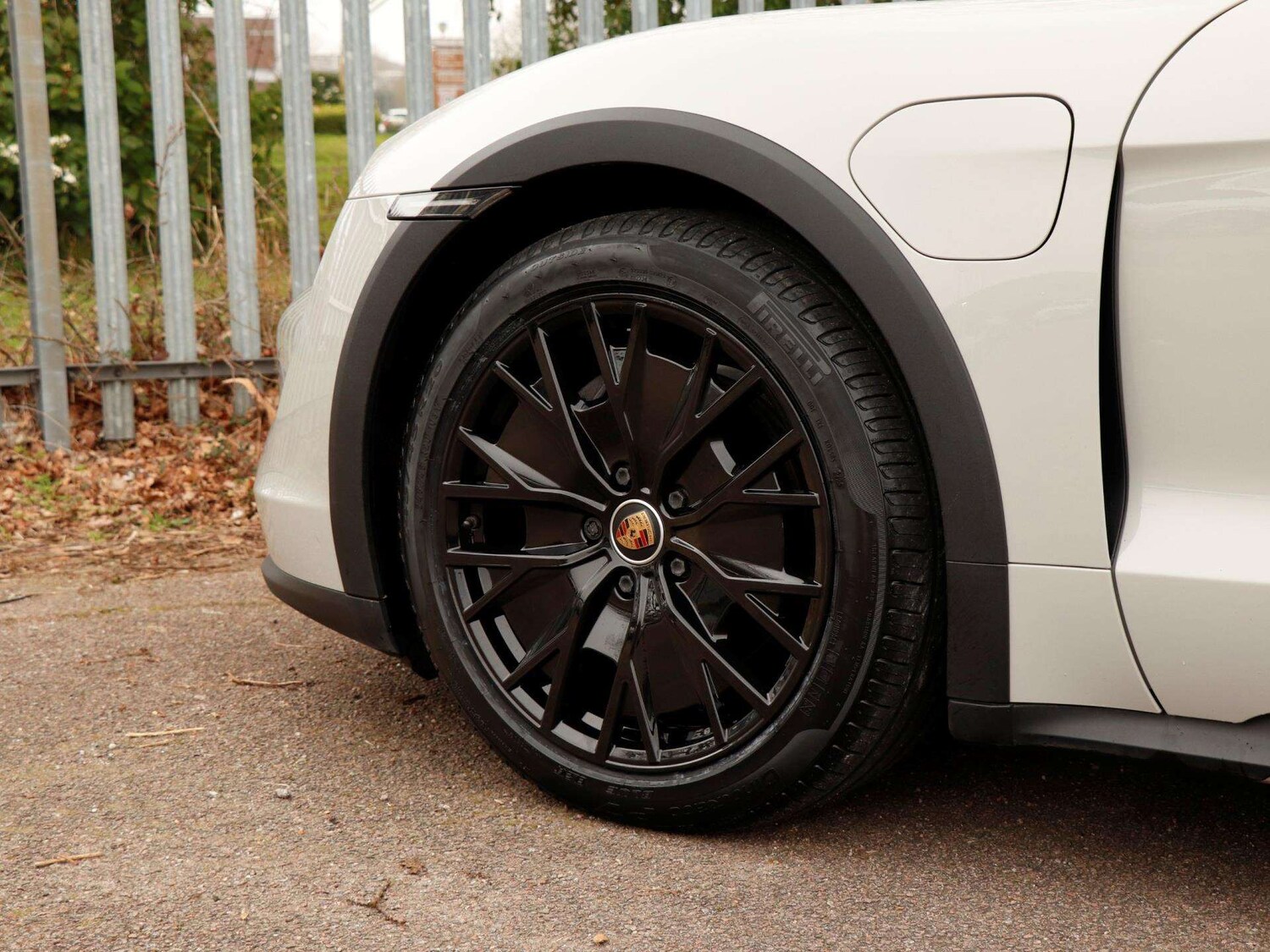 Used Porsche Taycan 2022 for sale - 77787075: Photo 26