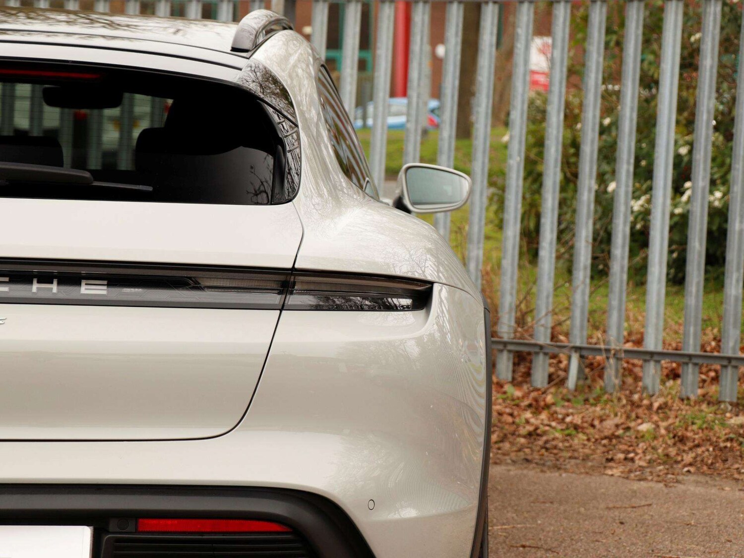 Used Porsche Taycan 2022 for sale - 77787075: Photo 27