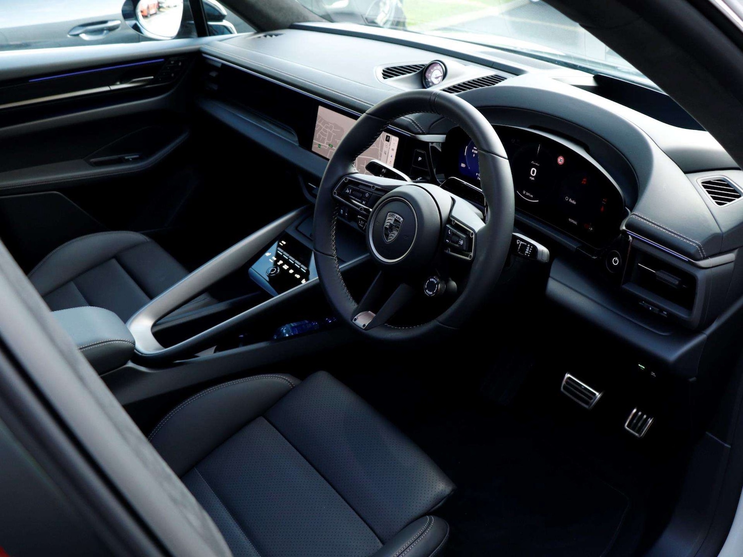 Used Porsche Macan 2026 for sale - 77257235: Photo 10