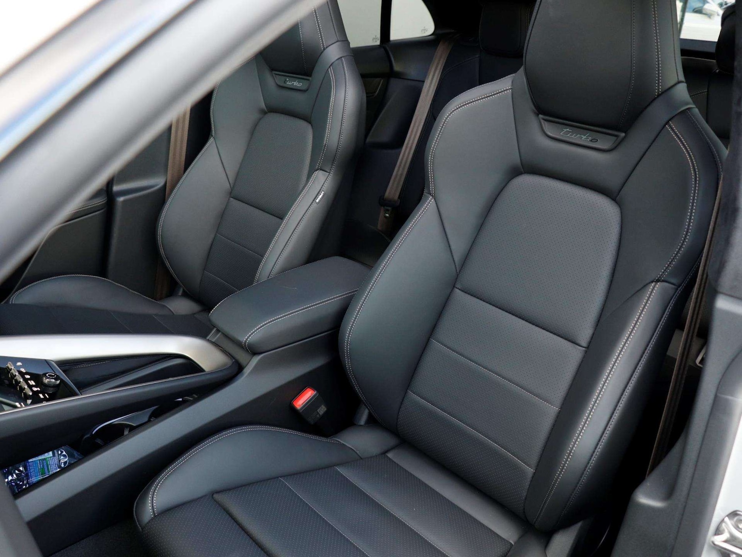 Used Porsche Macan 2026 for sale - 77257235: Photo 24