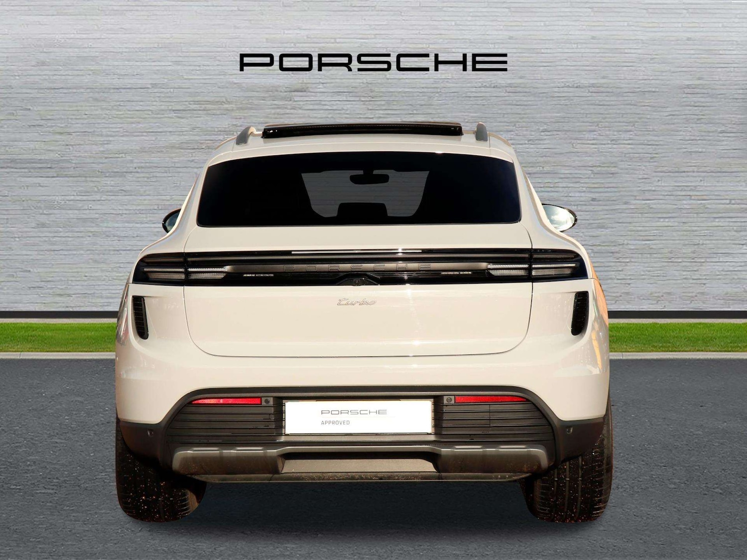 Used Porsche Macan 2026 for sale - 77257235: Photo 4