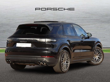 Used Porsche Cayenne 2019 for sale - 77674856: Photo