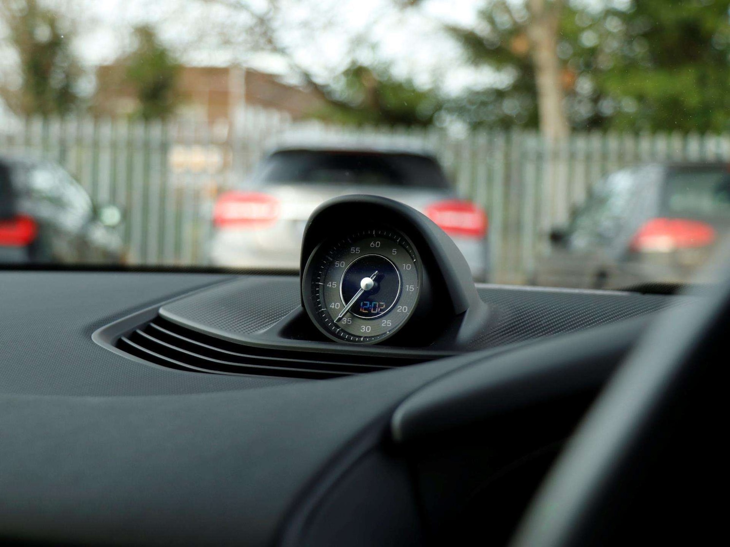 Used Porsche Taycan 2023 for sale - 76889684: Photo 14