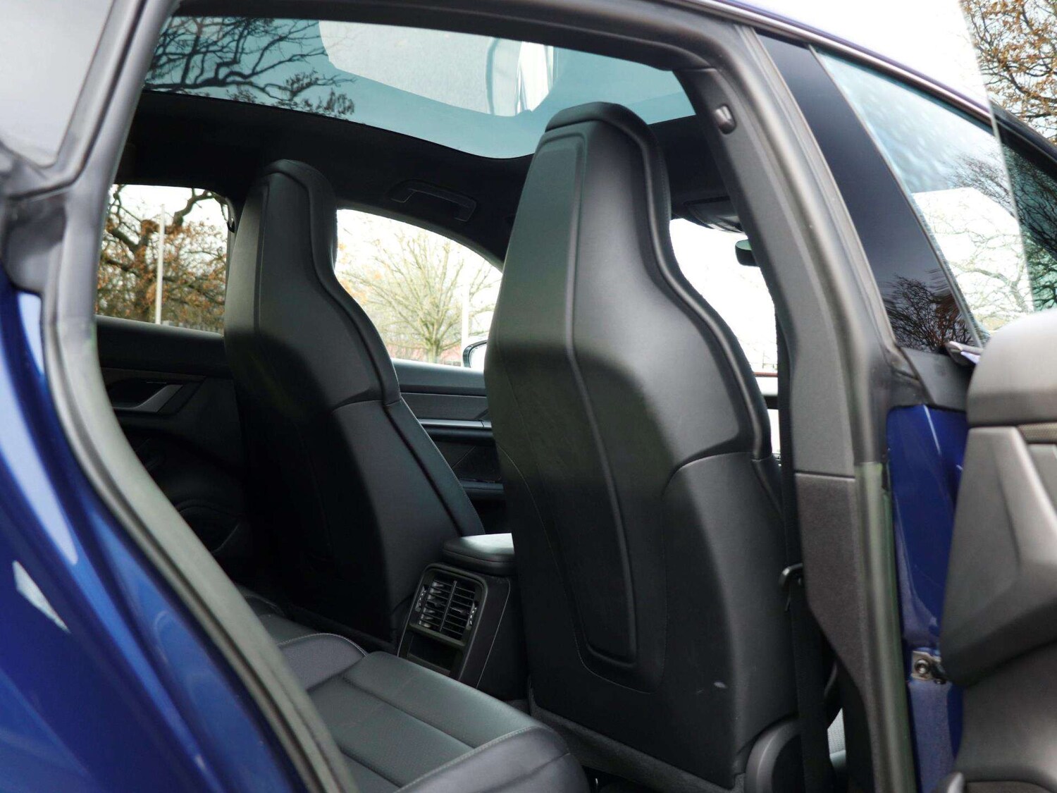 Used Porsche Taycan 2023 for sale - 76889684: Photo 27