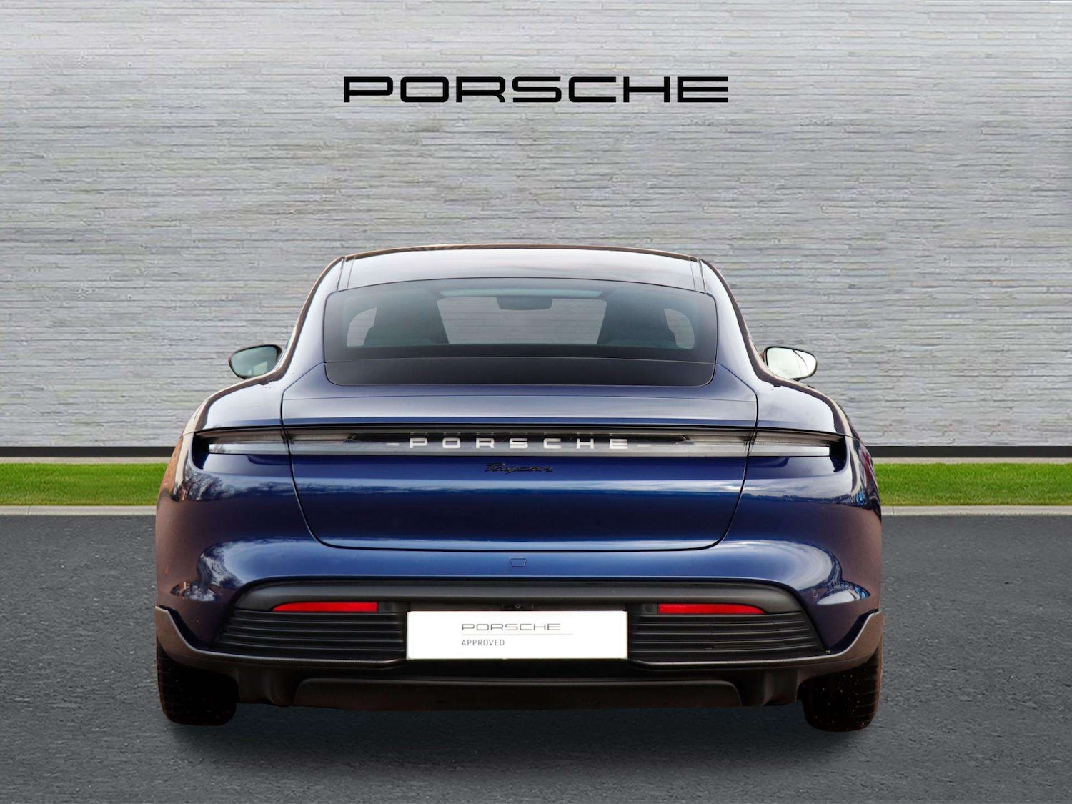 Used Porsche Taycan 2023 for sale - 76889684: Photo 4