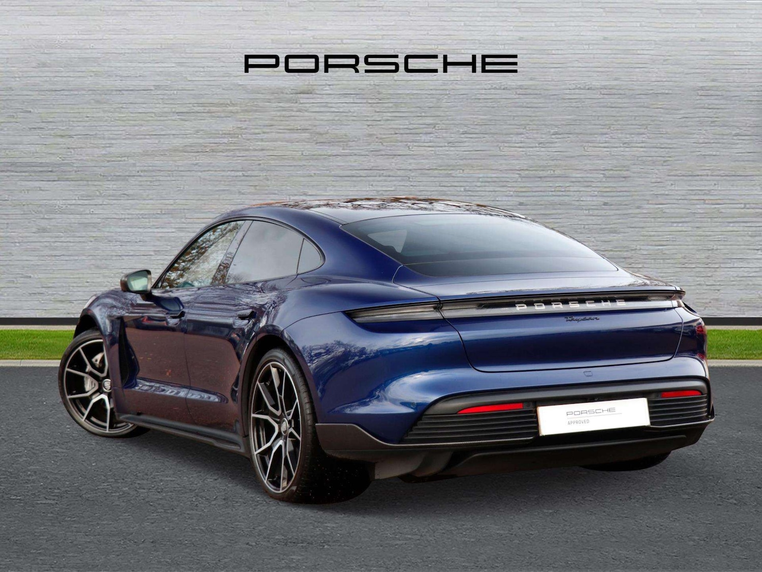 Used Porsche Taycan 2023 for sale - 76889684: Photo 5